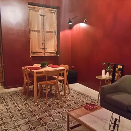 بيت ضيافة Squadron Base