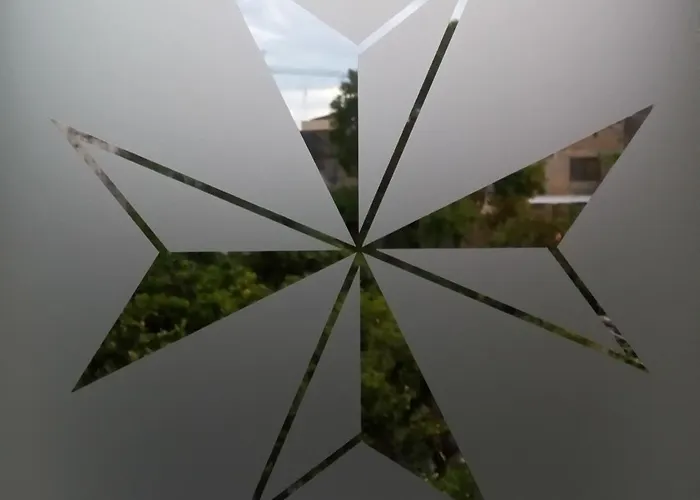 Гостевой дом Squadron Base Лука