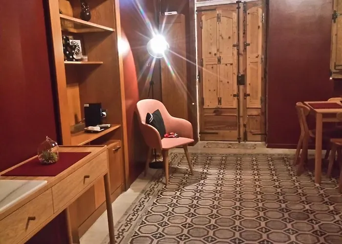 Squadron Base Гостевой дом Лука